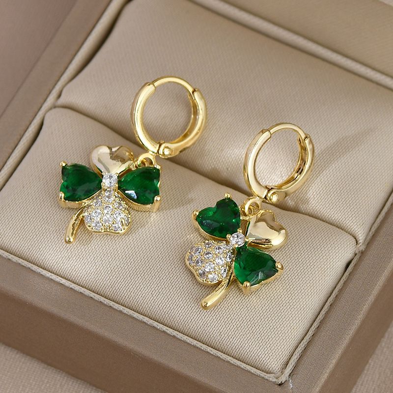 Clover leaf green gemstone earrings – The Lucky Emerald