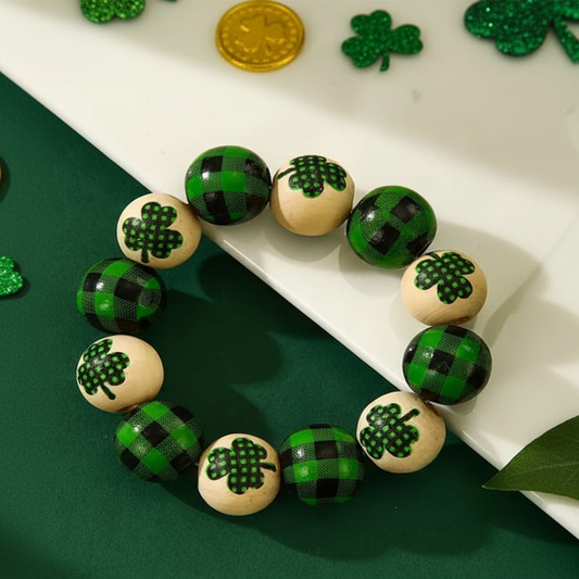 Clover theme bead stretch bracelet, stylish and adjustable accessory for women – The Lucky Emerald